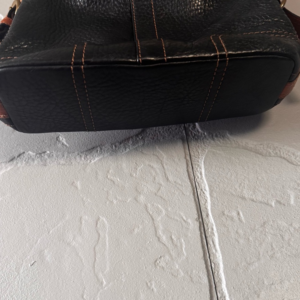 Coach Legacy Black Pebbled Leather Shoulder Bag, Vintage Style C0769-10958 - Picture 3 of 13